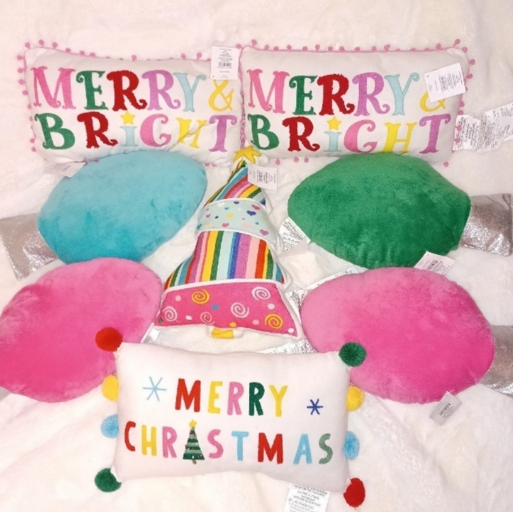 8 Christmas decor colorful cute pillows!